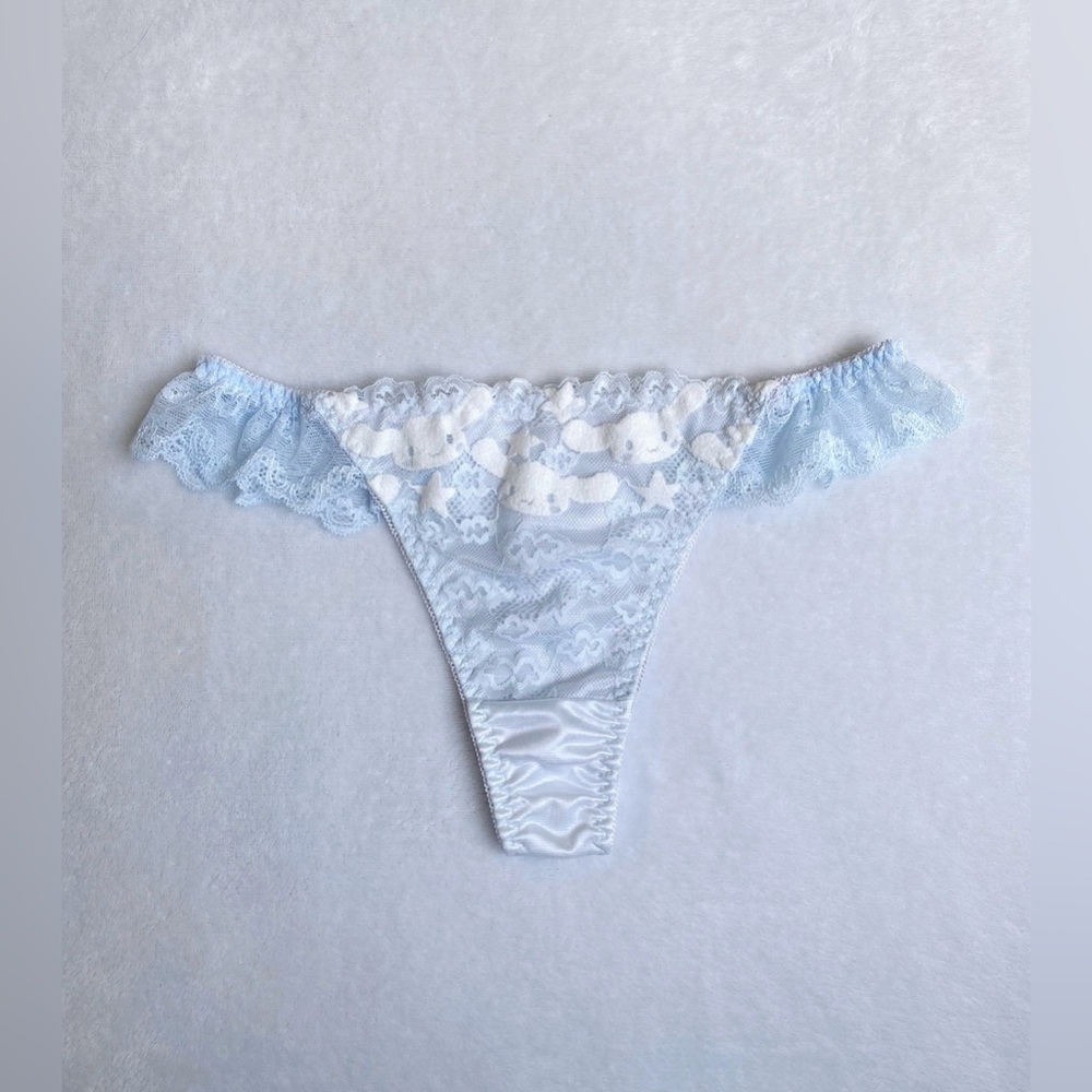 US-S, M Japanese Sanrio Cinnamoroll Embroidery Cute Ruffle Lace Thong